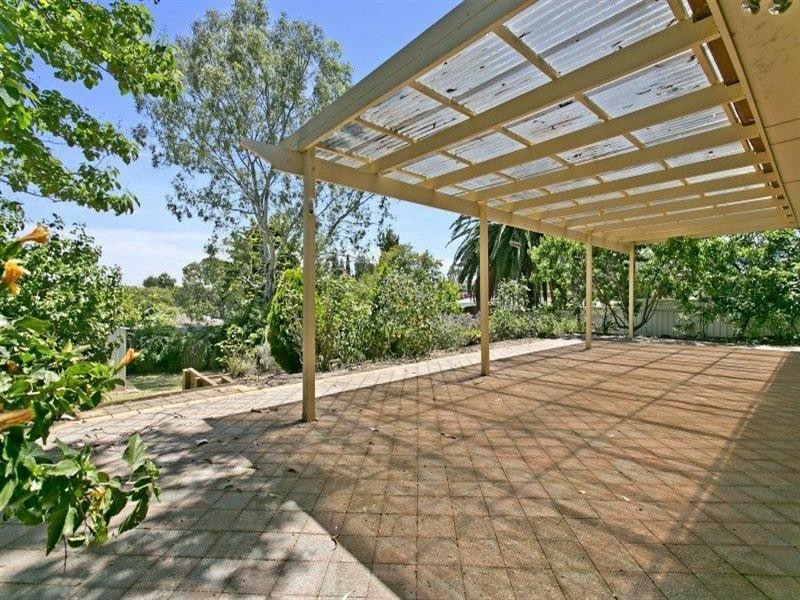 4 Wongabeena Drive, Surrey Downs SA 5126