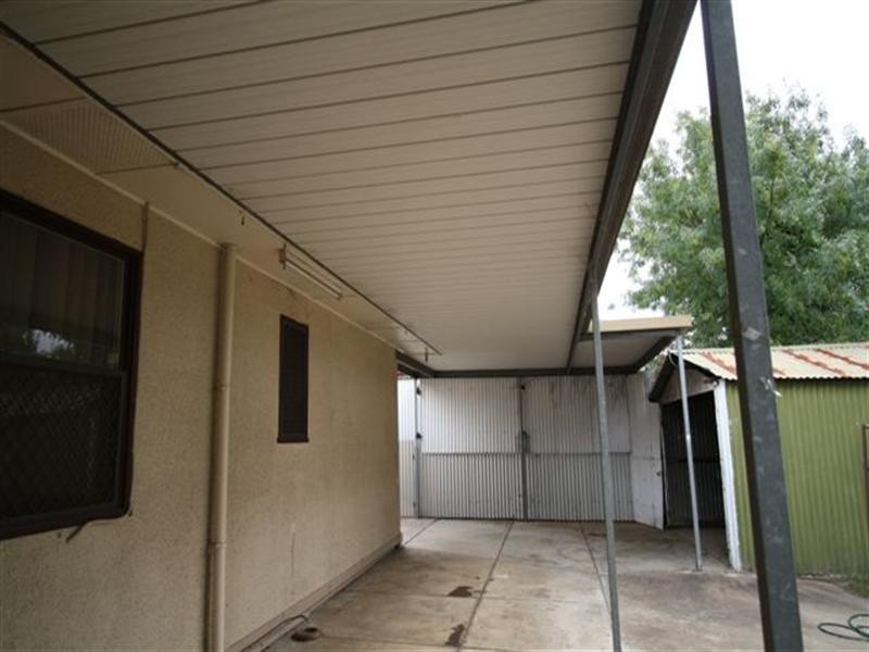 25 Burman Avenue, Gilles Plains SA 5086