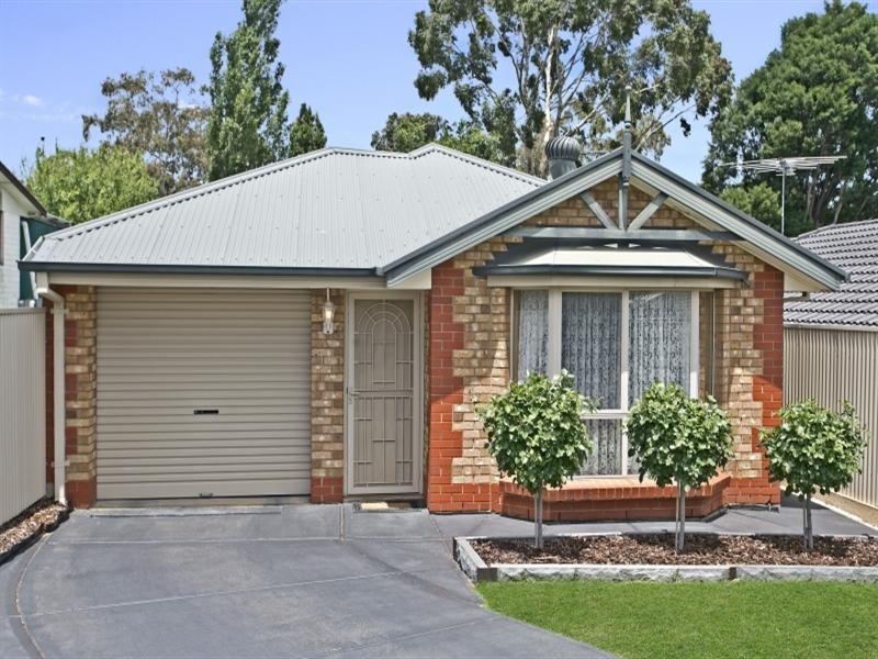 2/1 Somerset Avenue, Redwood Park SA 5097