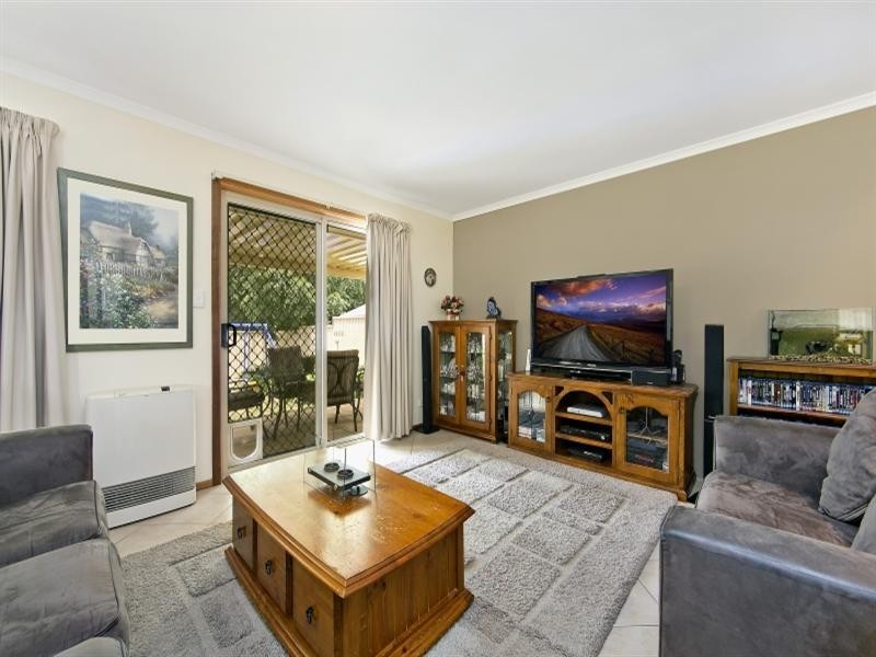 2/1 Somerset Avenue, Redwood Park SA 5097