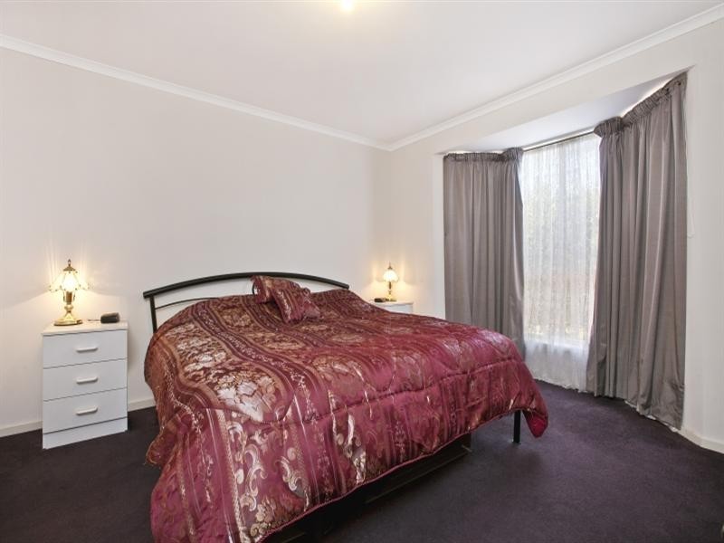 10 Tasos Drive, Munno Para West SA 5115