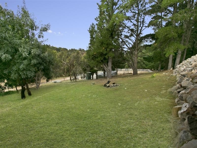 39 Amberdale Road, Houghton SA 5131