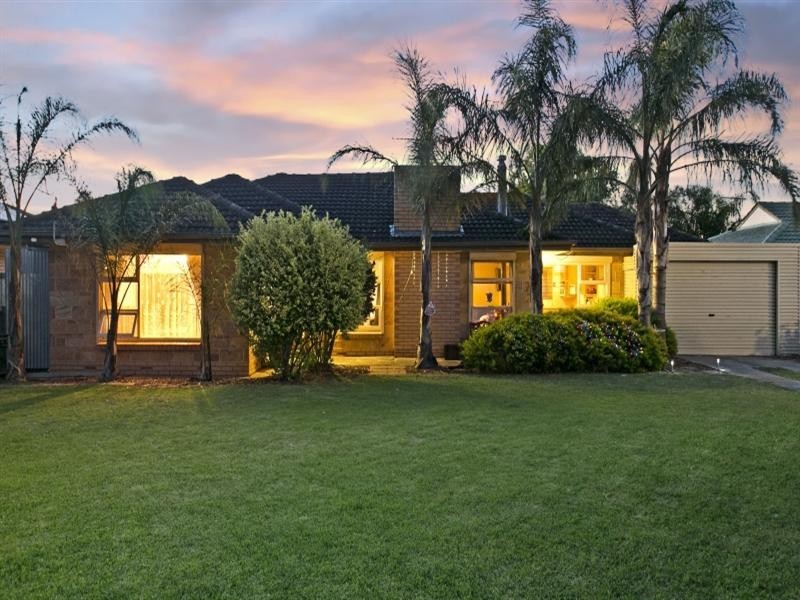 53 Eyre Crescent, Valley View SA 5093