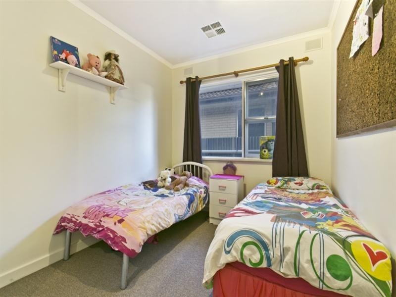 53 Eyre Crescent, Valley View SA 5093