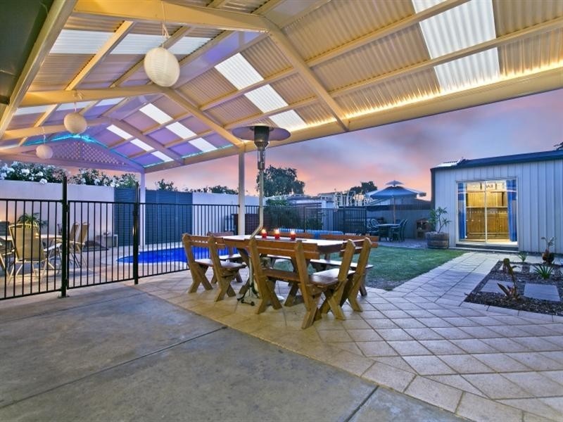 53 Eyre Crescent, Valley View SA 5093