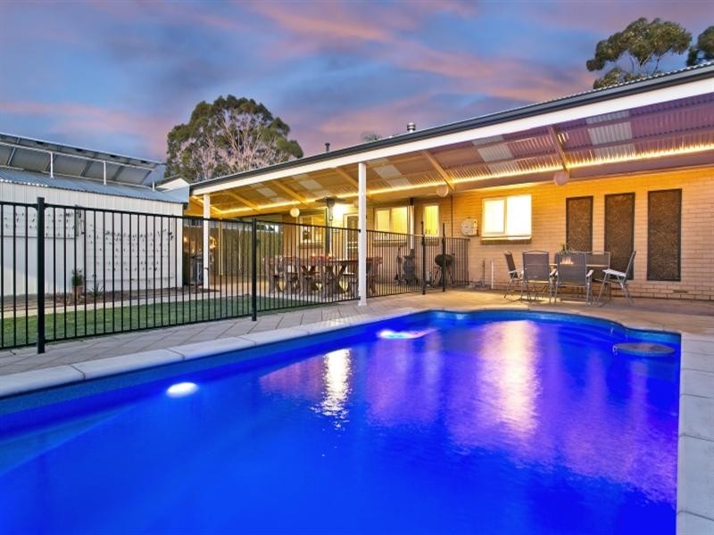 53 Eyre Crescent, Valley View SA 5093