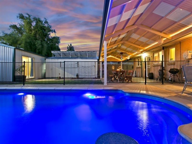 53 Eyre Crescent, Valley View SA 5093