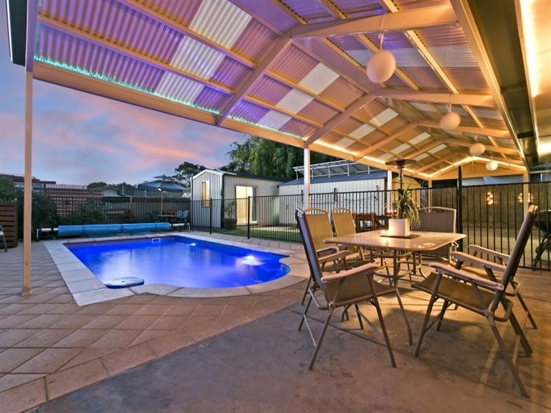 53 Eyre Crescent, Valley View SA 5093