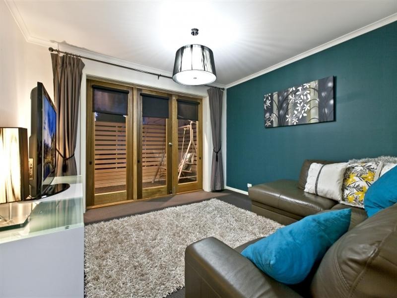 1 Wedge Street, Fairview Park SA 5126