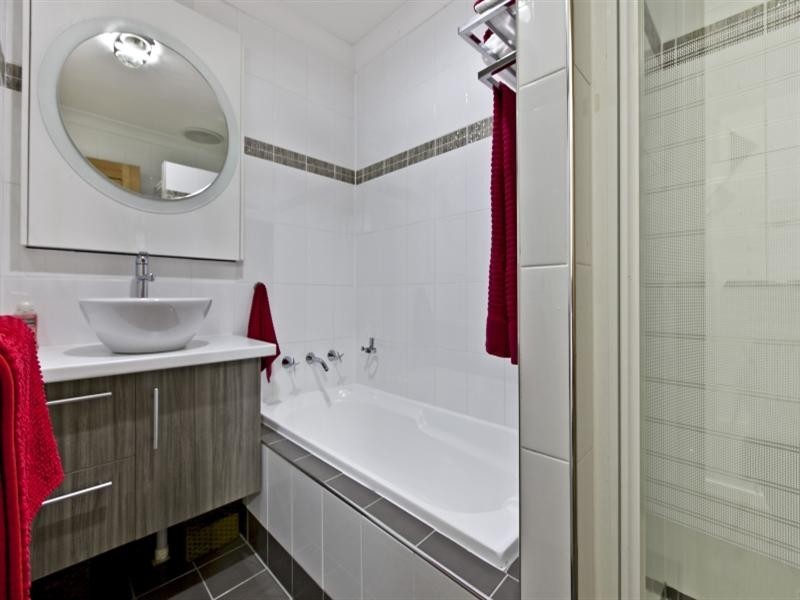 1 Wedge Street, Fairview Park SA 5126