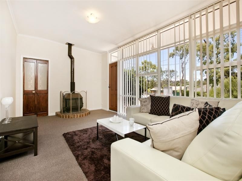 1 Parslow Road, Para Hills SA 5096