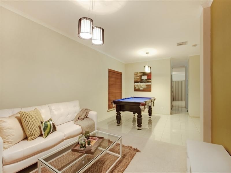 80 Shoalhaven Circuit, Mawson Lakes SA 5095