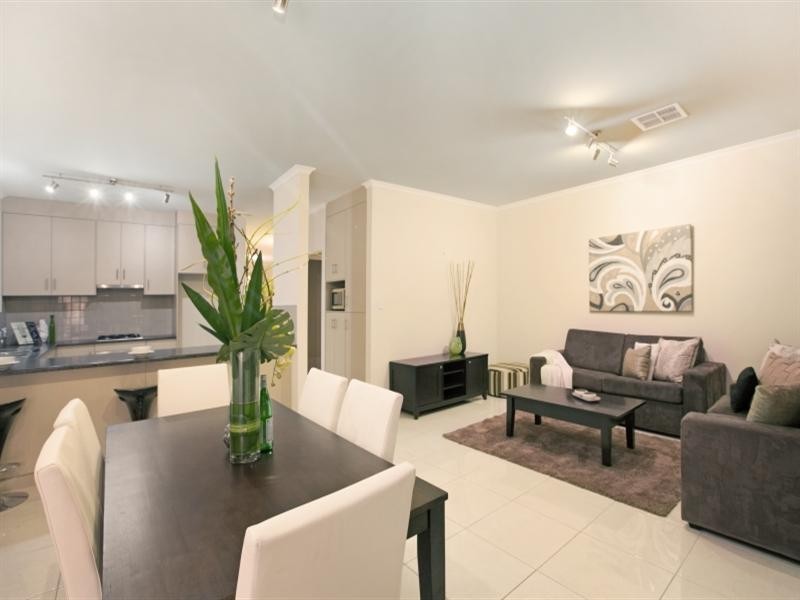 80 Shoalhaven Circuit, Mawson Lakes SA 5095