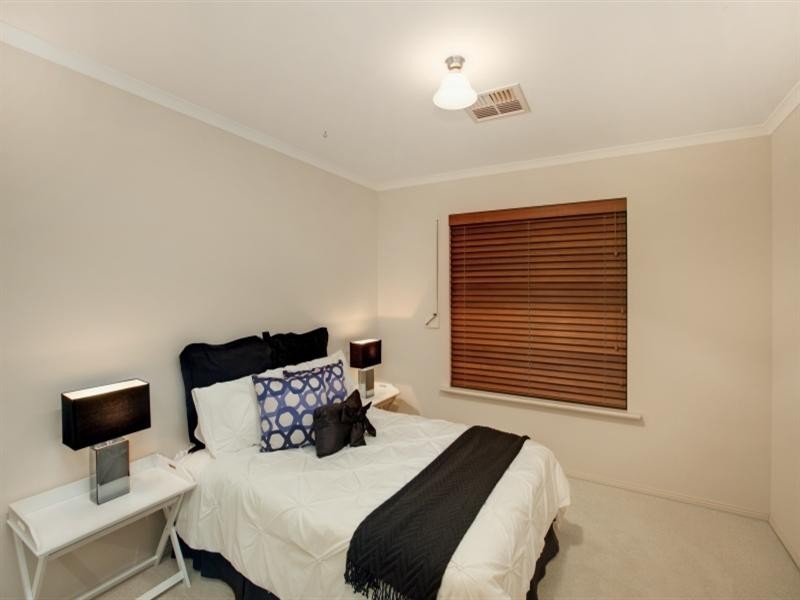 80 Shoalhaven Circuit, Mawson Lakes SA 5095