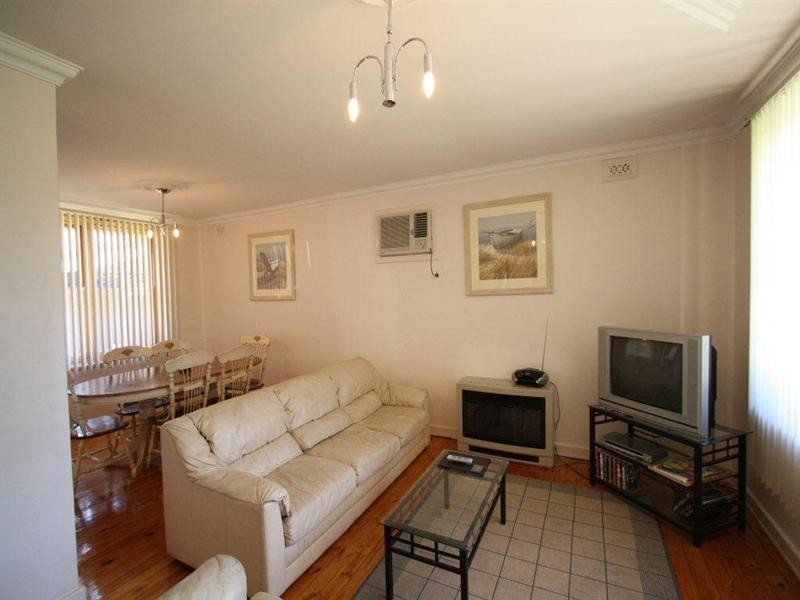 24 Glenere Drive, Modbury SA 5092