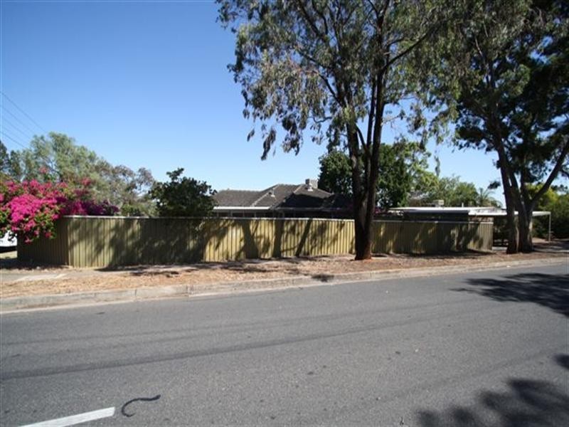 34 Pamela Drive, Para Hills SA 5096