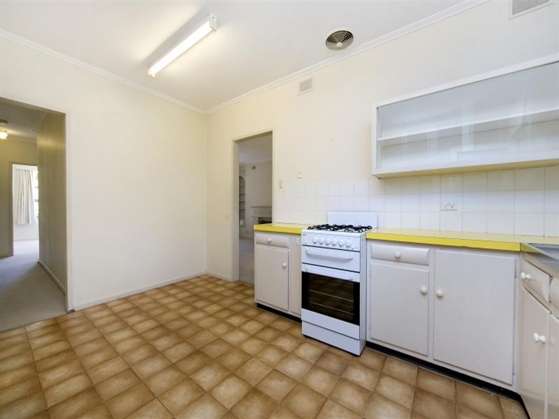 5 Salisbury Avenue, Valley View SA 5093