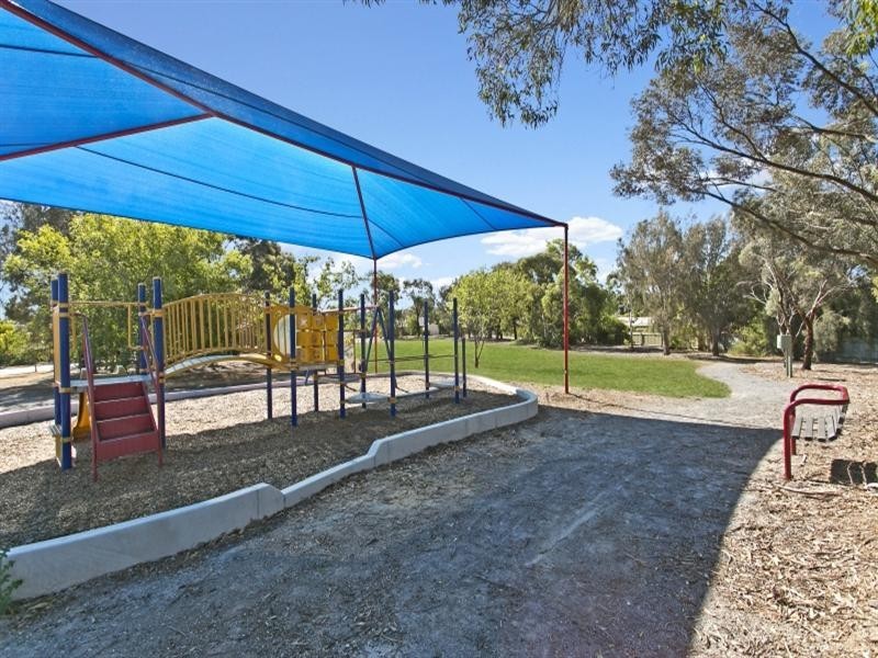 32 Currawong Crescent, Modbury Heights SA 5092