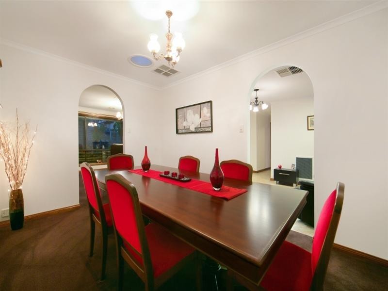 4 Cameron Court, Redwood Park SA 5097