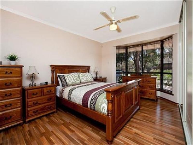 8 Essling Place, Greenwith SA 5125