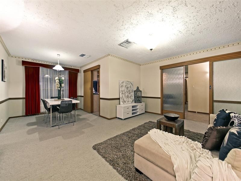 1 Warramunda Crescent, Banksia Park SA 5091