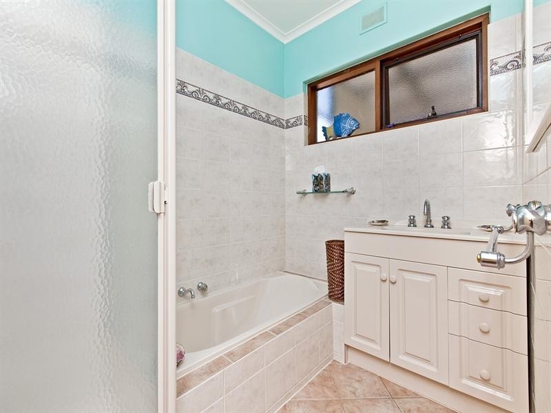 46 Range Road South, Houghton SA 5131