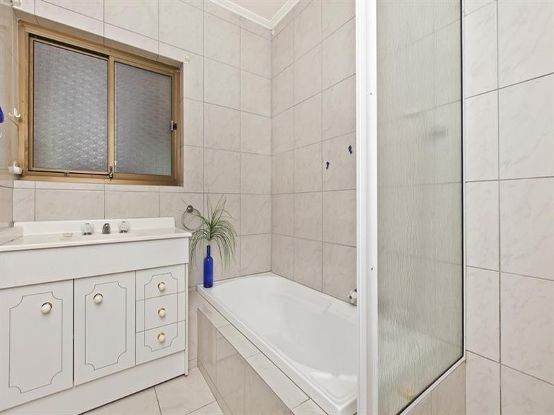 16 Highbury Drive, Highbury SA 5089