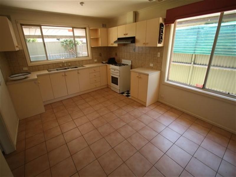 21 ROSITANO Drive, Salisbury SA 5108