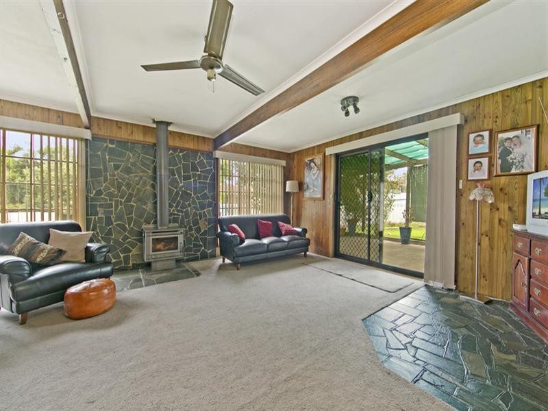 445 Wright Road, Valley View SA 5093