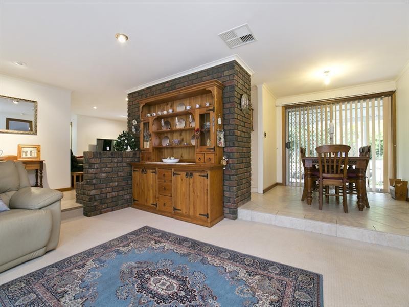 22 Kosmina Crescent, Hillbank SA 5112