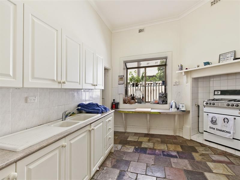 87 Esplanade, Henley Beach South SA 5022