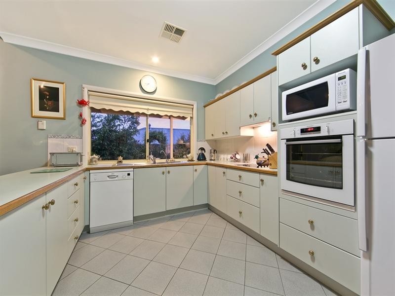 15 Baynes Court, Greenwith SA 5125