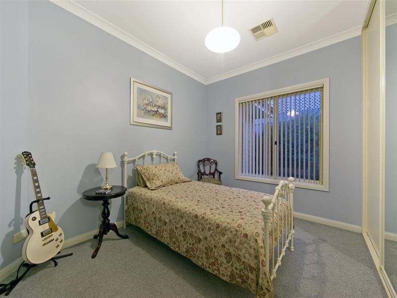 15 Baynes Court, Greenwith SA 5125