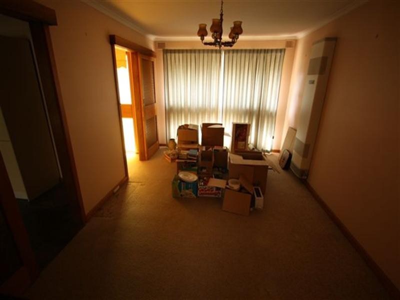 7 Carnarvon Avenue, Redwood Park SA 5097