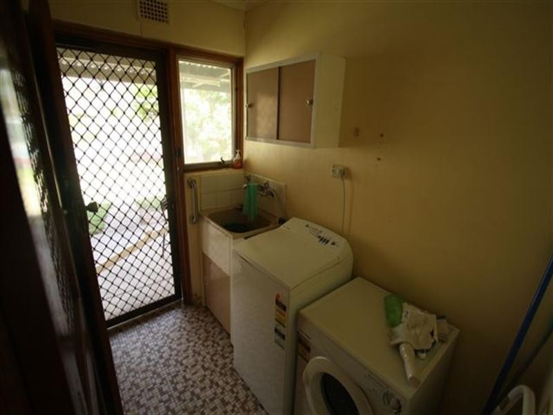 7 Carnarvon Avenue, Redwood Park SA 5097