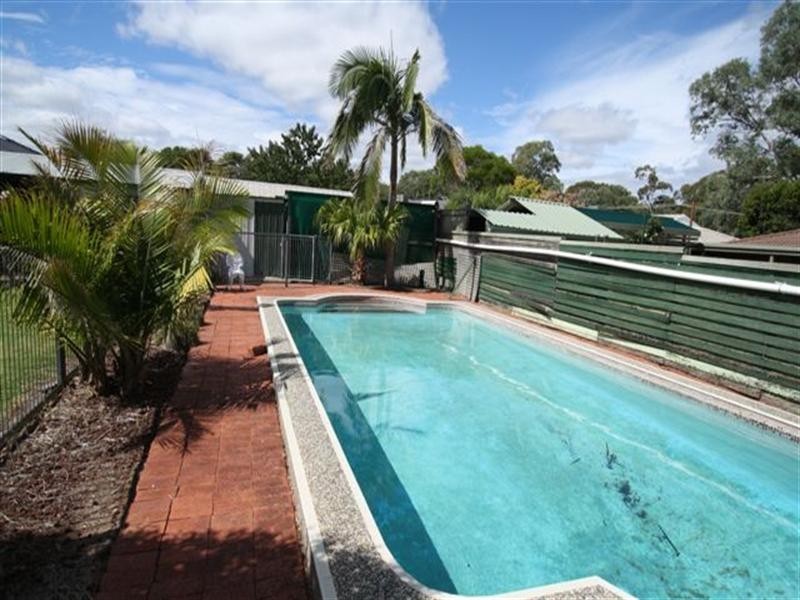 7 Carnarvon Avenue, Redwood Park SA 5097