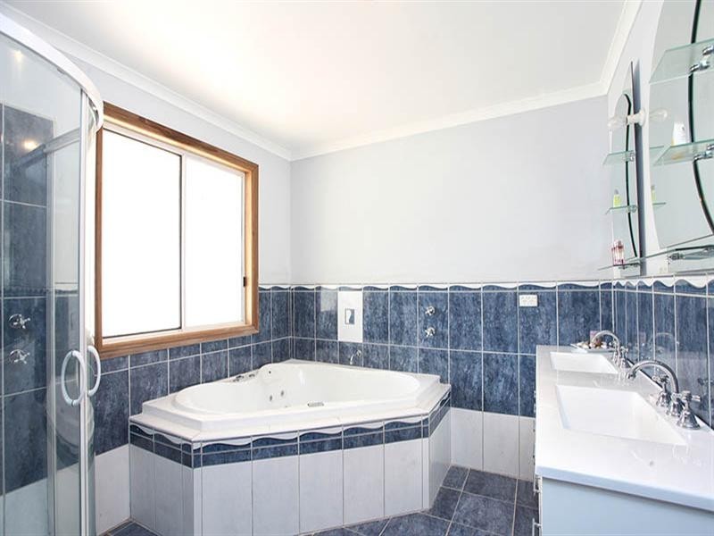 22 Blue Gum Court, Cockatoo Valley SA 5351
