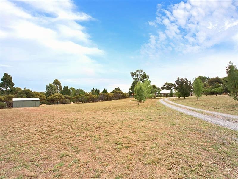 22 Blue Gum Court, Cockatoo Valley SA 5351