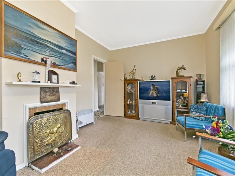 9 Stroud Street, Clearview SA 5085