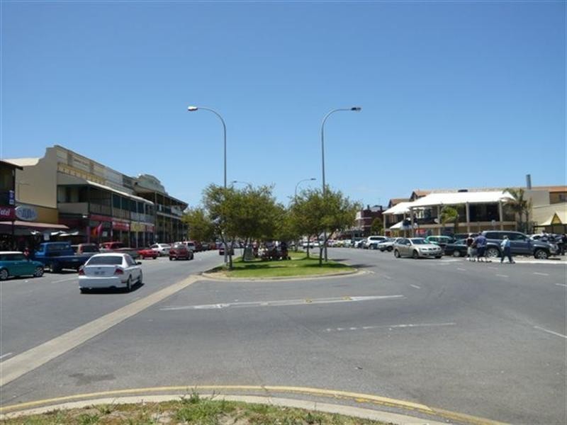 1-2 Tarni Court, New Port SA 5015