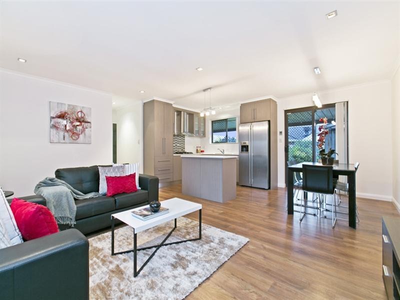 23 Mary-Alice Drive, Para Hills SA 5096