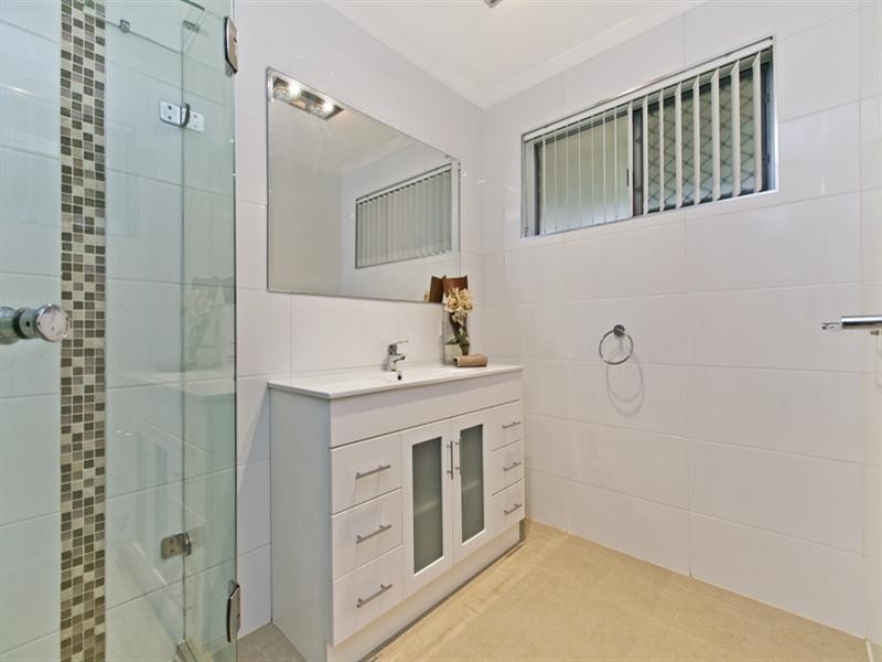 23 Mary-Alice Drive, Para Hills SA 5096