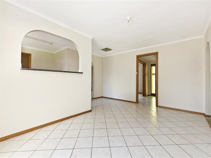 40 Hinkler Crescent, Modbury Heights SA 5092