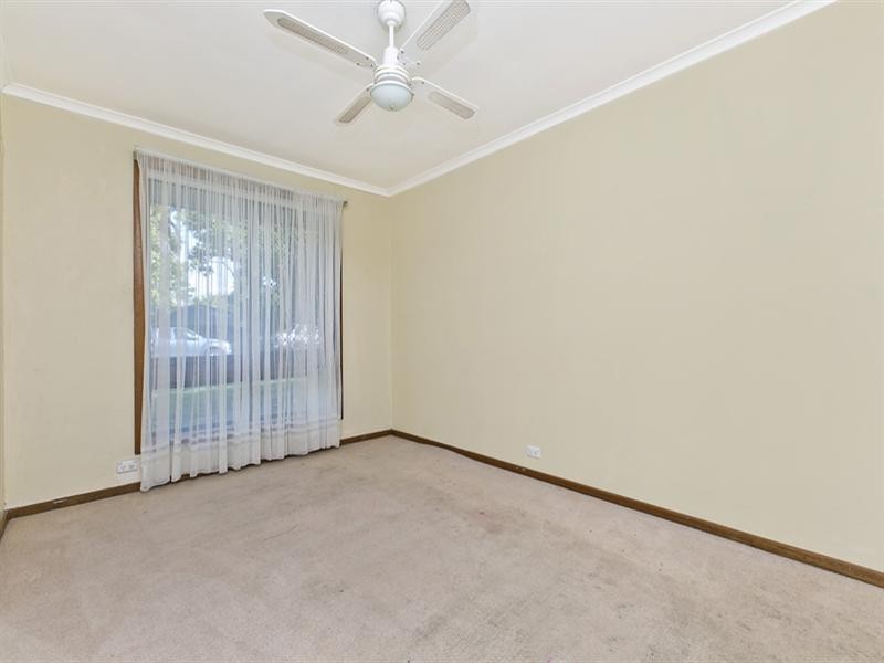 40 Hinkler Crescent, Modbury Heights SA 5092
