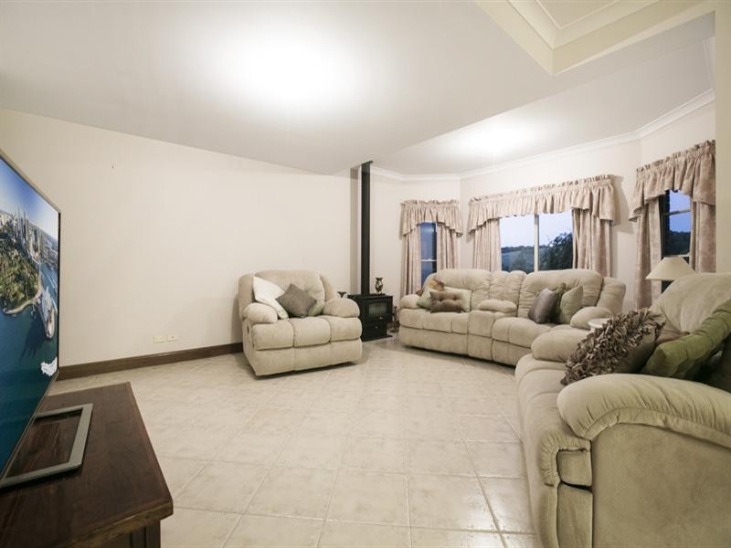 8 Huntingdale Court, Greenwith SA 5125