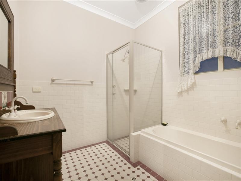 8 Huntingdale Court, Greenwith SA 5125