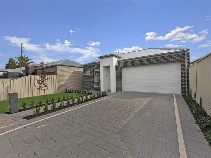 1a Dumfries Avenue, Northfield SA 5085