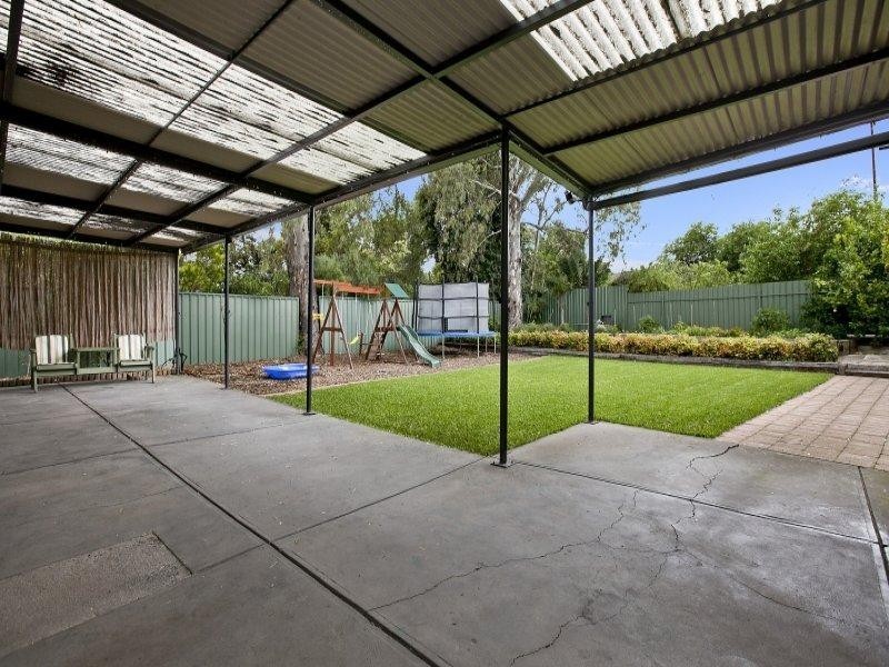17 Berri Road, Hope Valley SA 5090