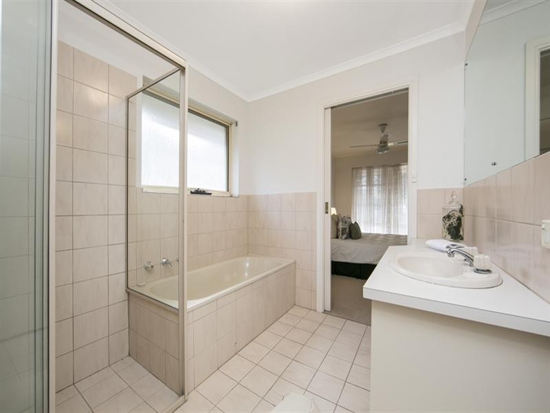 12/10-11 Hopelands Court, Wynn Vale SA 5127