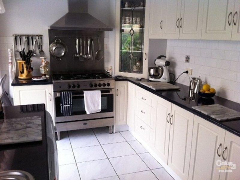 6 Warminster Road, Elizabeth Park SA 5113